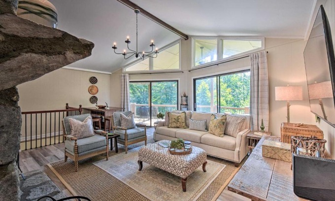 Sky Valley House | Stunning Dillard Home with Yard in Sky Valley!
