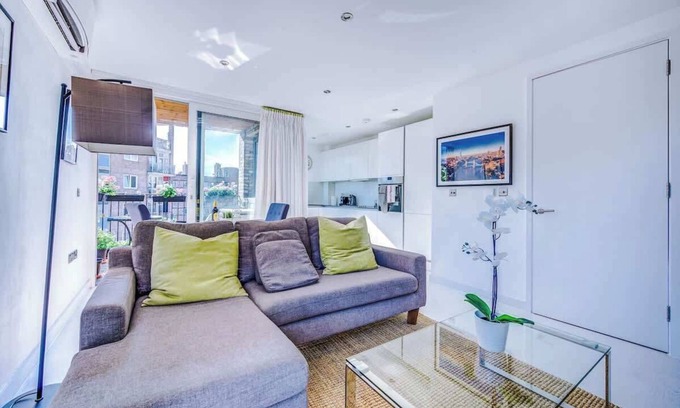 Elephant and Castle Apartment | Stunning flat, Incredible Location, Sleeps 4!