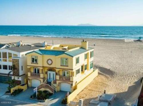 Hollywood Beach House | Stunning Hollywood Beach Ocean Front Home-0xnard