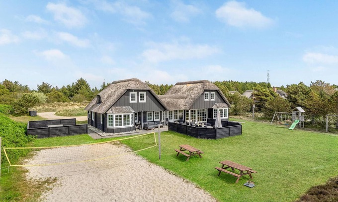 Blavand Strand House | Stunning home in Blåvand with WiFi