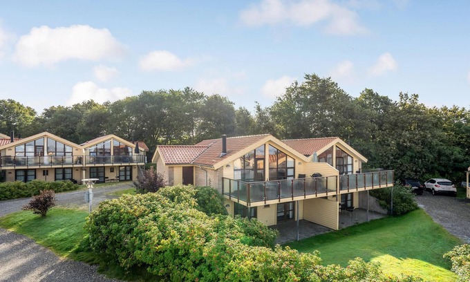 Rendbjerg House | Stunning home in Egernsund with kitchen