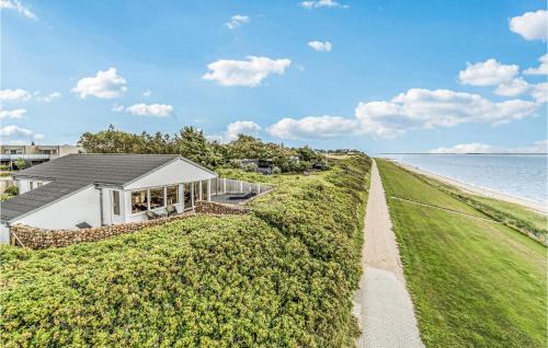 Sjaelborg House | Stunning Home In Esbjerg V With Wifi