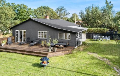 Grlev House | Stunning Home In Gørlev With Wifi