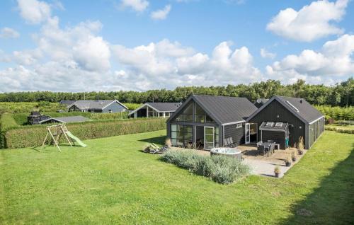 Nørre Hurup House | Stunning Home In Hadsund With Sauna