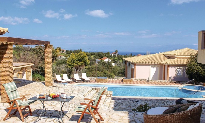 Pylos-Nestoras House | Stunning home in Koroni