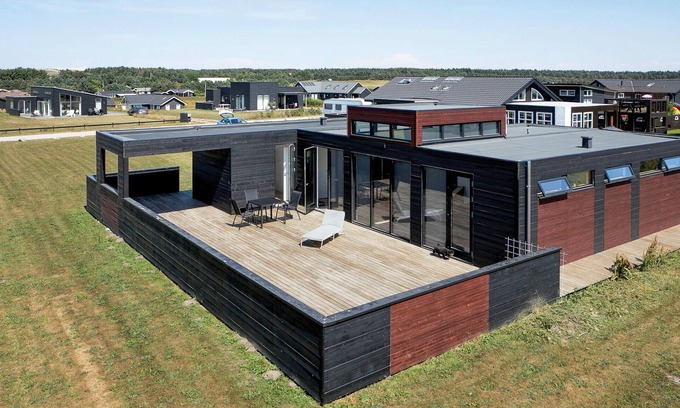 Nr. Lyngby House | Stunning home in Løkken with WiFi