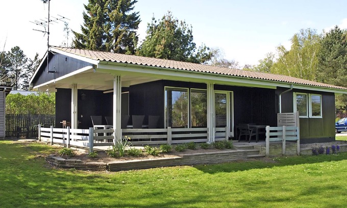 Spodsbjerg House | Stunning home in Rudkøbing with 2 Bedrooms and WiFi