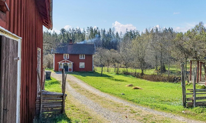 Sodra Vi House | Stunning home in Södra Vi with kitchen