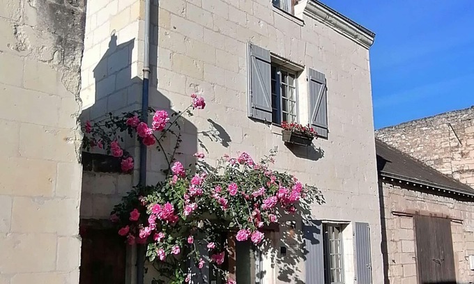 Montsoreau Cottage | Stunning home in the beautiful village of Montsoreau in the Loire Valley. 4 star