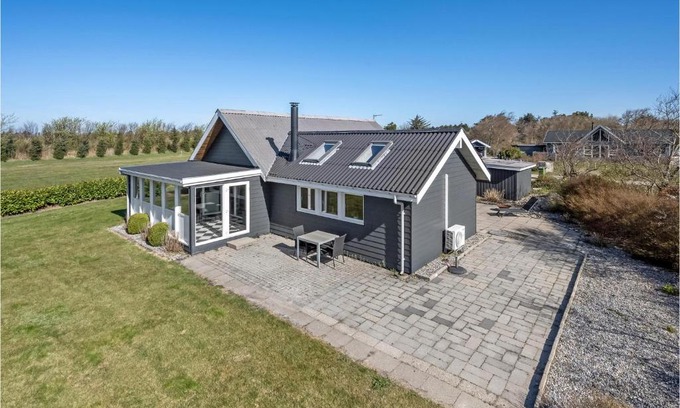 Thorsminde House | Stunning Home In Vemb With Wifi