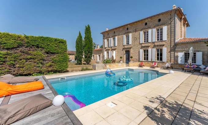 Virsac House | Stunning home in Virsac