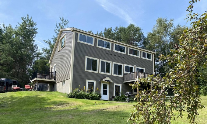 Belfast House | Stunning lakefront home on 710ft of water frontage