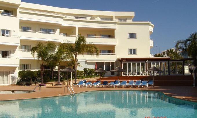 Porto de Mos Apartment | Stunning location - Porto de Mós beach