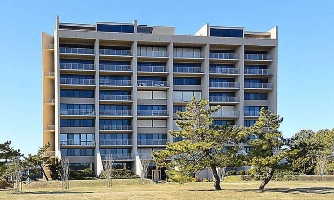 North Shores Condo | Stunning Ocean Views, Private Beach & Pool – Luxury 2BR Condo at North Shores!