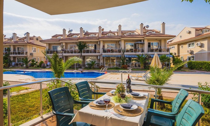 Fethiye City Center Apartment | stunning one bedroom apartment in fethiye with private beach and 24/7 security