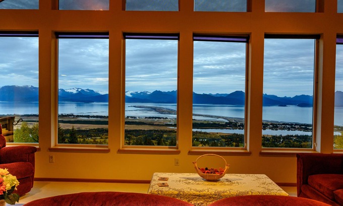 Homer House | Stunning Panoramic View Overlooking Homer Spit and Kachemak Bay