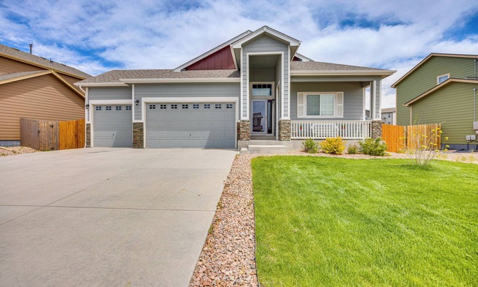 Falcon Hills House | Stunning Peyton Retreat w/Game Room, Private Yard