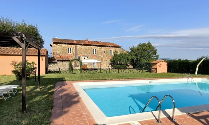 Terranuova Bracciolini Villa | Stunning private villa for 11 guests with private pool, WIFI, TV, pets allowed and panoramic view