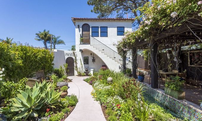 Village of La Jolla House | Stunning Private Spanish Casita “La Jolla’s Secret Jewel” blocks to Beach/Cove