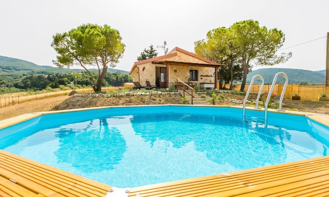 Santa Luce House | Stunning private villa with private pool, WIFI, A/C, TV, terrace, pets allowed and panoramic view