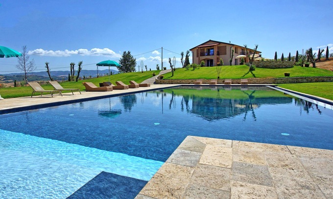 Peccioli Villa | Stunning private villa for 12 guests with A/C, private pool, WIFI, TV, patio and panoramic view