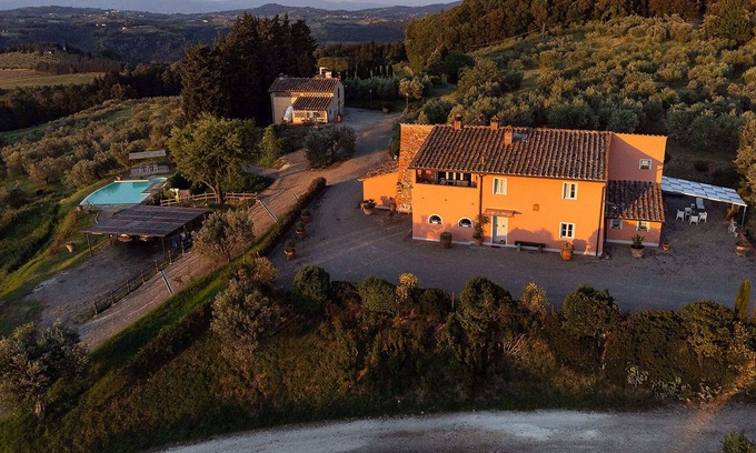 Montelupo Fiorentino Villa | Stunning private villa for 11 guests with A/C, private pool, WIFI, TV, patio and panoramic view