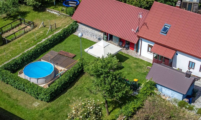 Lic House | Stunning private villa for 4 people with A/C, private pool, WIFI, TV, pets allowed and parking