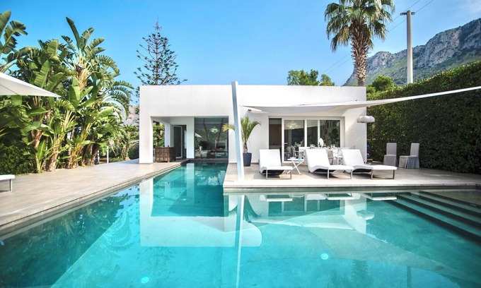 Terrasini Villa | Stunning private villa for 4 people with A/C, private pool, WIFI, TV and pets allowed