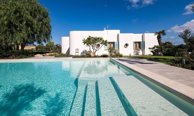 Nubia Villa | Stunning private villa for 14 people with WIFI, A/C, private pool, TV, patio and panoramic view