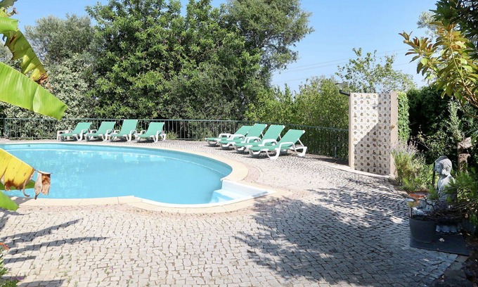 Silves House | Stunning private villa with private pool, WIFI, A/C, hot tub, TV, terrace and pets allowed