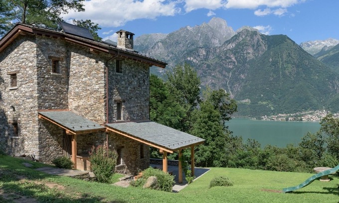 Sorico Villa | Stunning secluded 4 Bedroom Lake Como Villa