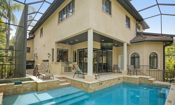 Bay Isle House | Stunning Siesta Key, . , Walk to Shell Beach, HEATED POOL - Discounts