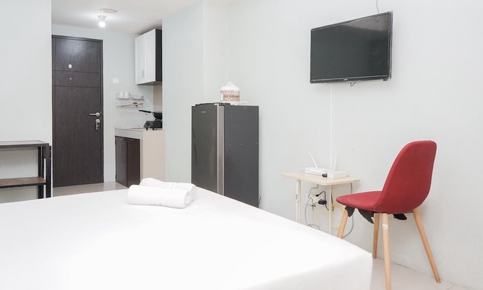 Ciputat Hotel | Stunning Studio at Baileys Apartment