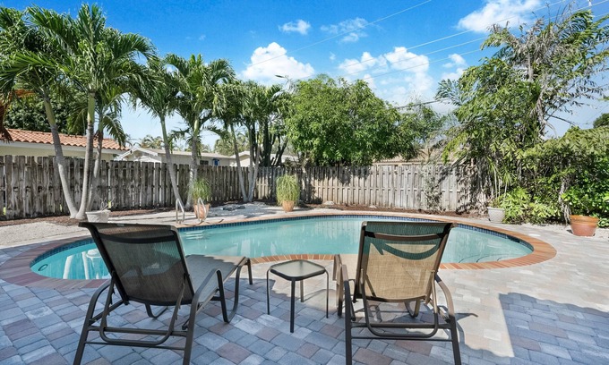 Imperial Point House | Stunning Tropical 4BR Oasis with Pool & Tiki Hut