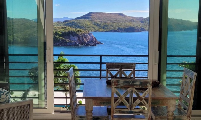 Bolongo Bay Condo | Stunning Views, Newly Remodeled, Steps from the Pools & minutes walking to beach