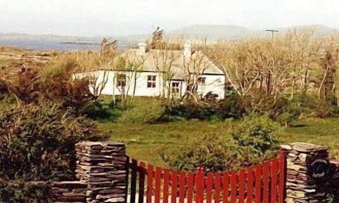 Glassillaun Apartment | Stunning views. Sleeps 4