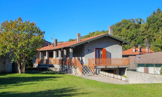 Castello House | Stunning villa for 4 guests with WIFI, TV, pets allowed and parking