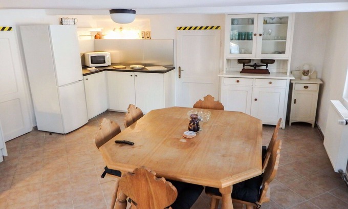 Stozec House | Stunning villa for 6 guests with TV, patio, pets allowed and parking