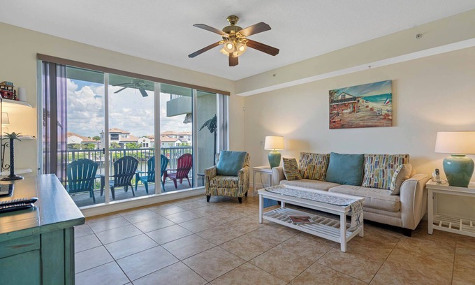 Ruskin House | Stunning waterfront boating and beach PARADISE!