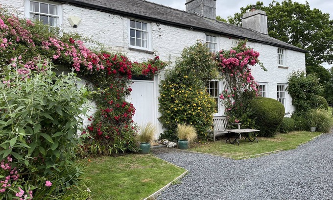 Cwrt Other | Stunning Welsh Farmhouse Overlooking Dyfi Estuary. 4 star with "Visit Wales"