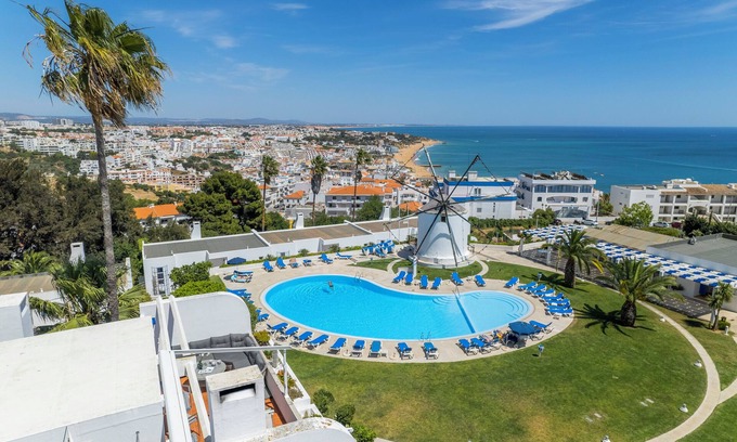 Albufeira Apartment | Stunning Windmill Hill apt B15 with panoramic sea views close to beach and town
