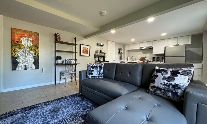 Tysons House | Stylish 1BR Near Tysons, Wolf Trap & Metro Access