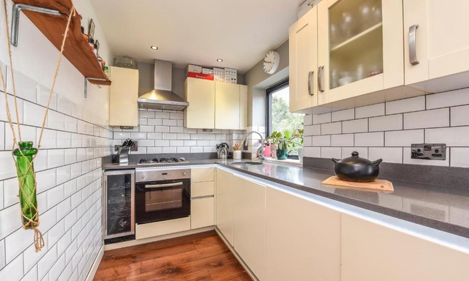 Dulwich Apartment | Stylish 2 bed flat in heart of Dulwich - London