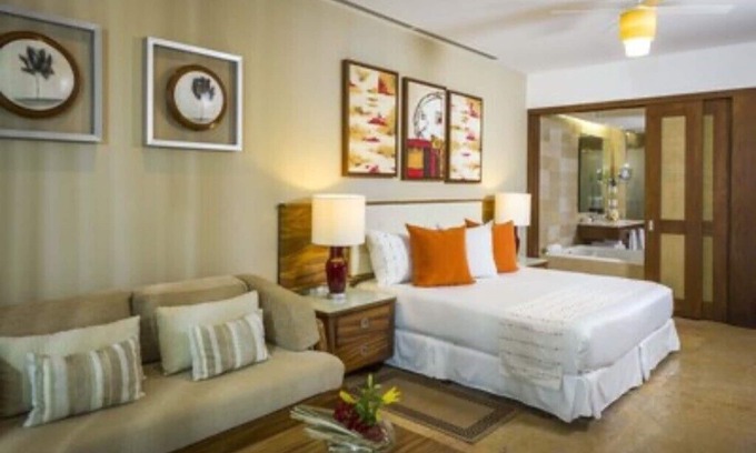 Villa Juarez Condo | Stylish 2 bedroom 2 bathroom Condo with jacuzzi and pool on terrace.