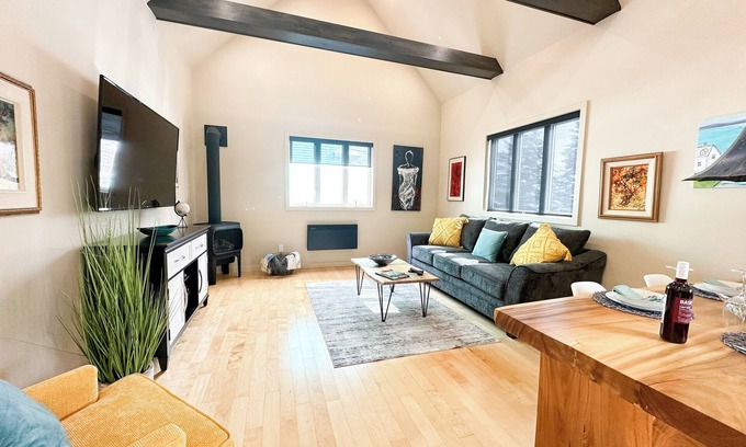 Saint John House | Stylish 2-Bedroom Getaway at The Red Door | Modern Amenities & Cozy Vibes