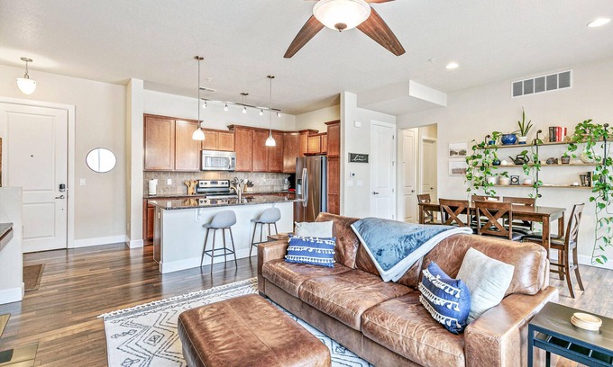 Meridian Condo | Stylish 2BR/2BA Condo w/Garage for Business & Leisure