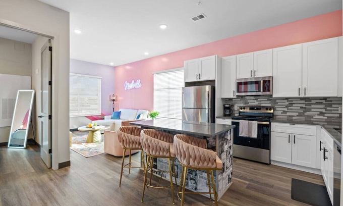South Nashville Apartment | Stylish 2BR Close to Nashville’s Best Attractions!