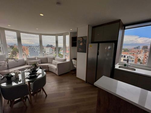 Santa Ana Apartment | Stylish 2BR in Usaquen Peaceful Stay with Scenic Views VOU820