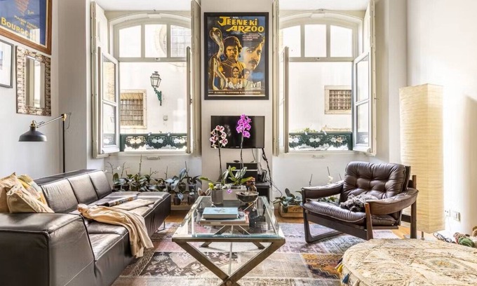 Merces Apartment | Stylish and Spacious House in Principe Real