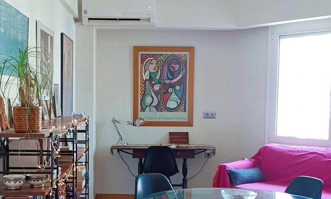 Mousio Apartment | Stylish Apartment with City Views near Athens’ Top Attractions